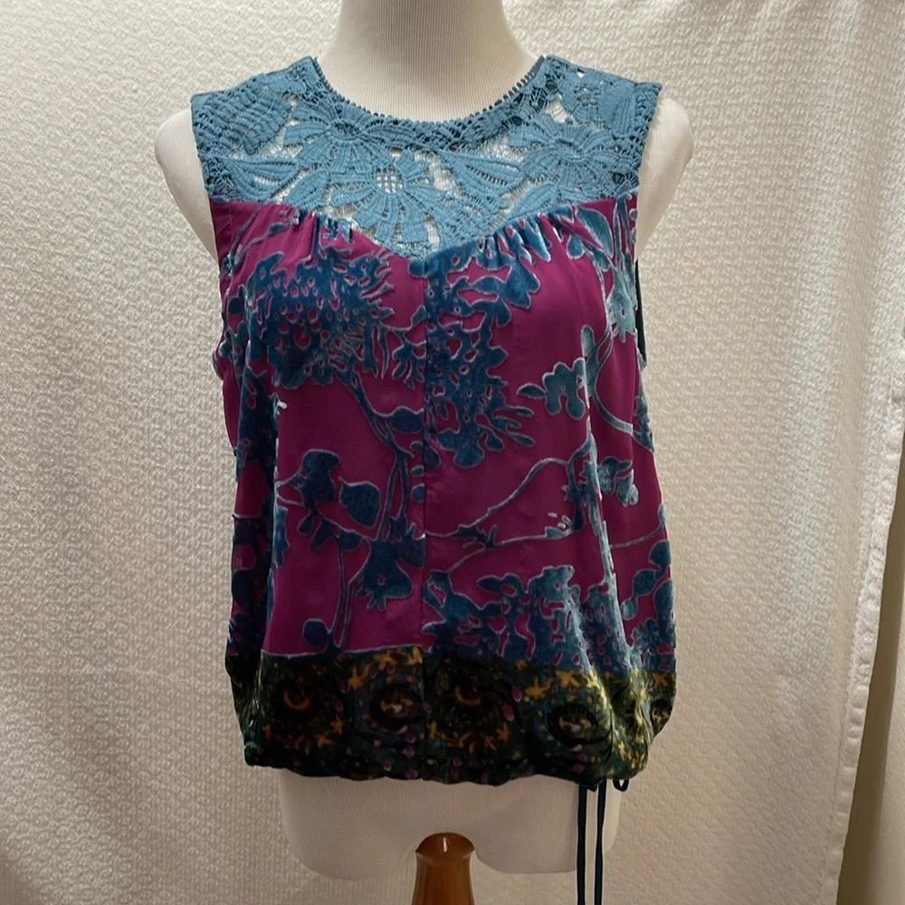 Anthropologie Lace Velvet Top/Blouse size Medium - Picture 6 of 9